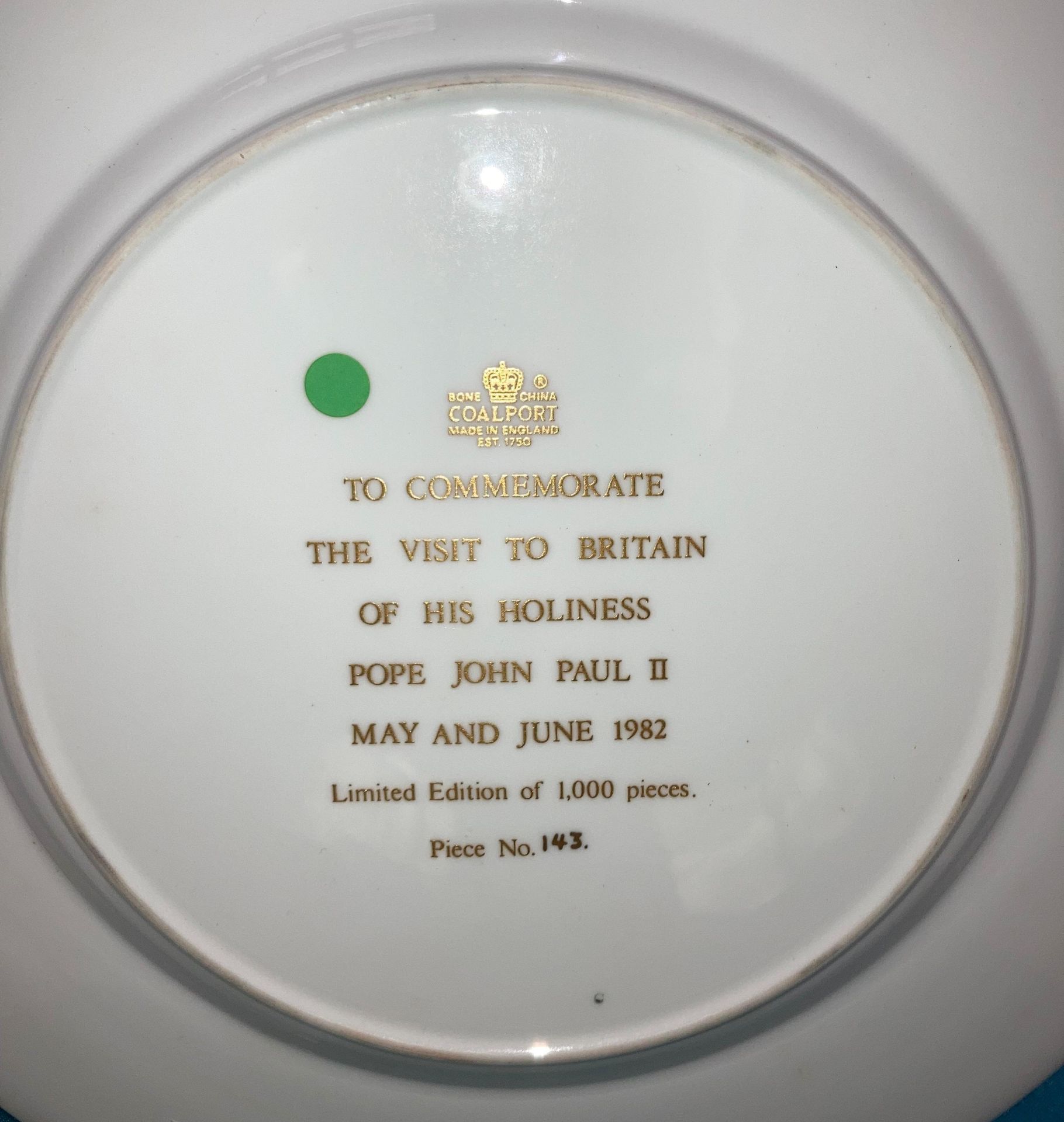 A Limited Edition Coalport collectors plate 'To Commemorate the Visit to Britain of His Holiness - Image 2 of 2
