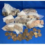 Contents to tin - approximately 450 assorted One Pennies and Half Pennies,