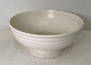 Wedgwood cream bowl, 26.
