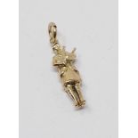 9ct gold vintage Scots Piper charm, gross weight 1.