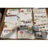 Contents to large tray - large quantity of First Day Covers (saleroom location: S2 table QB04)