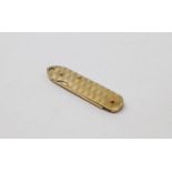 9ct gold vintage pen-knife charm, gross weight 2.