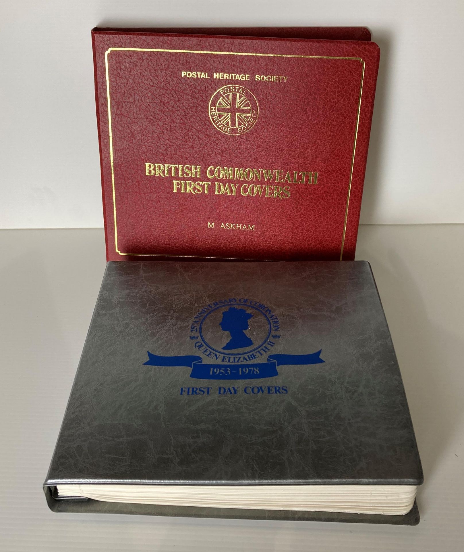 25th Anniversary of Coronation Queen Elizabeth II (1953-1978) First Day Covers folder (60) and a - Image 8 of 8