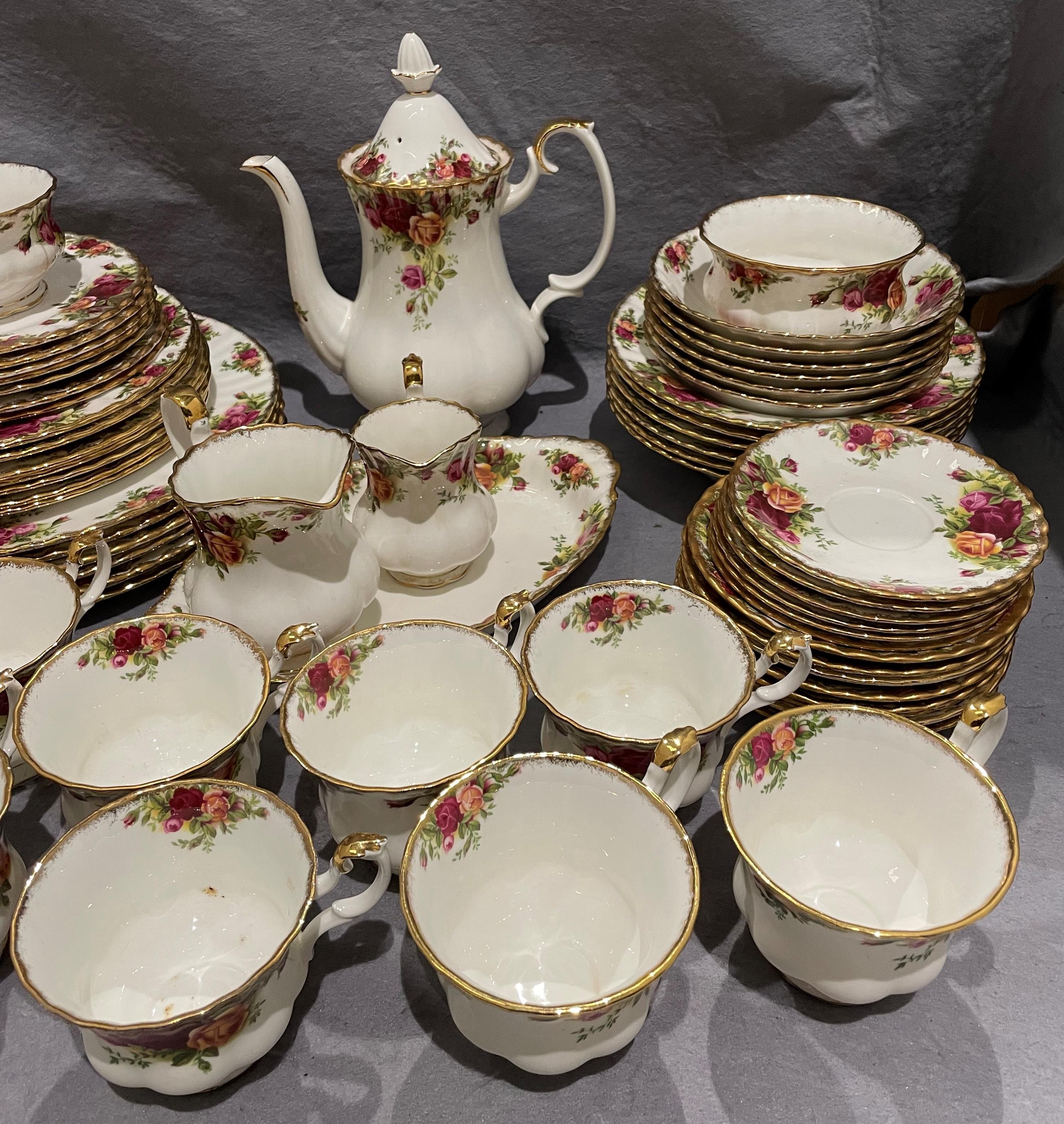 Royal Albert 'Old Country Roses' sixty-four piece dinner service including six large plates, - Image 3 of 6