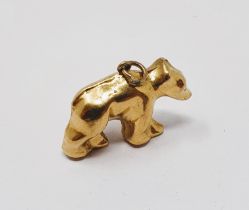 9ct gold vintage polar bear charm, gross weight 2.