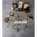 Contents to box - assorted jewellery including a silver hallmarked chain,