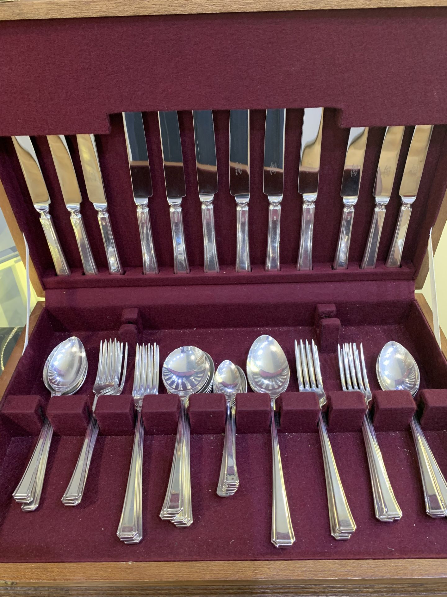 Sterling silver Canteen by Birmingham Mint for six persons, 44 piece; six each table knives,