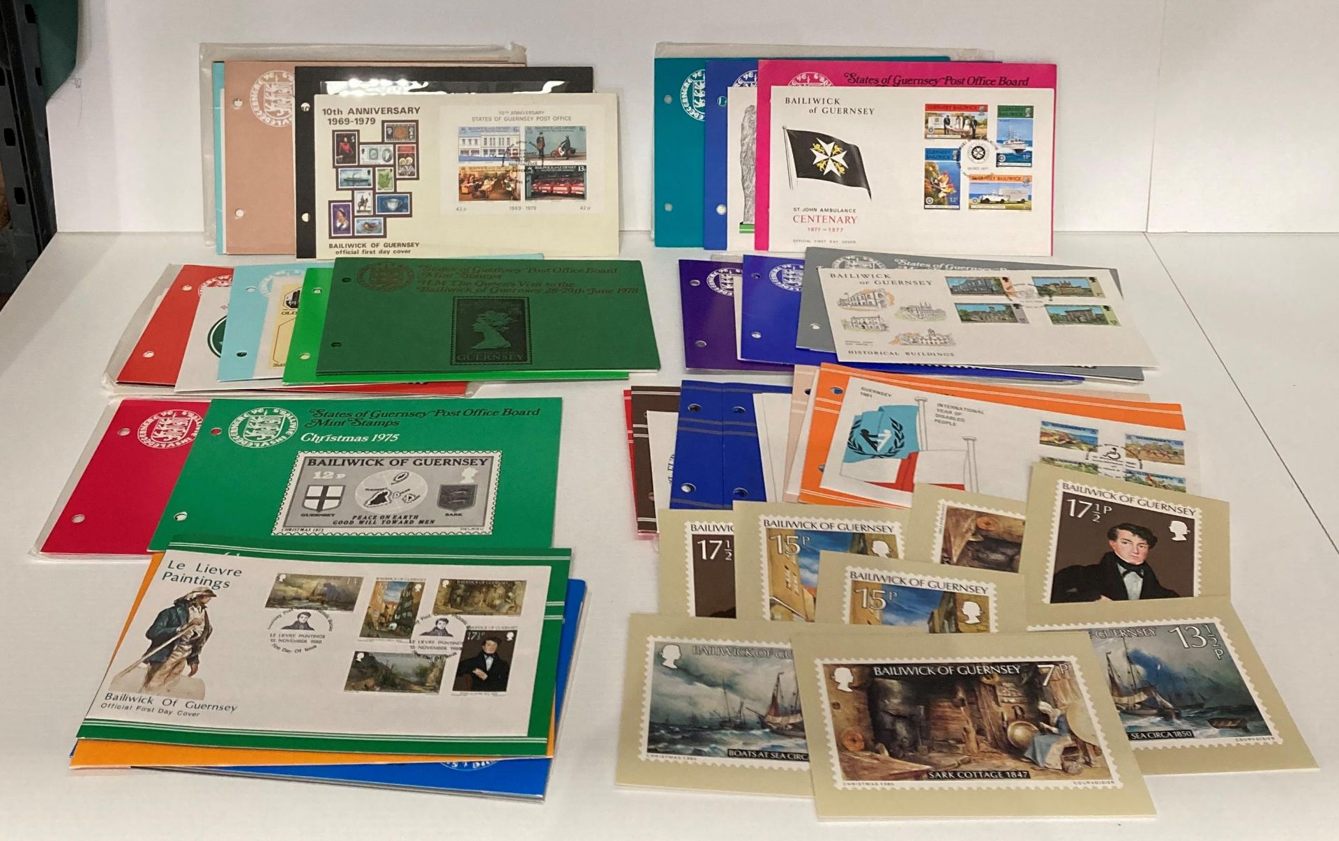 Twenty-eight State of Guernsey Post Office Board Mint Stamps 1975-1981 (saleroom location: S3 QC06)