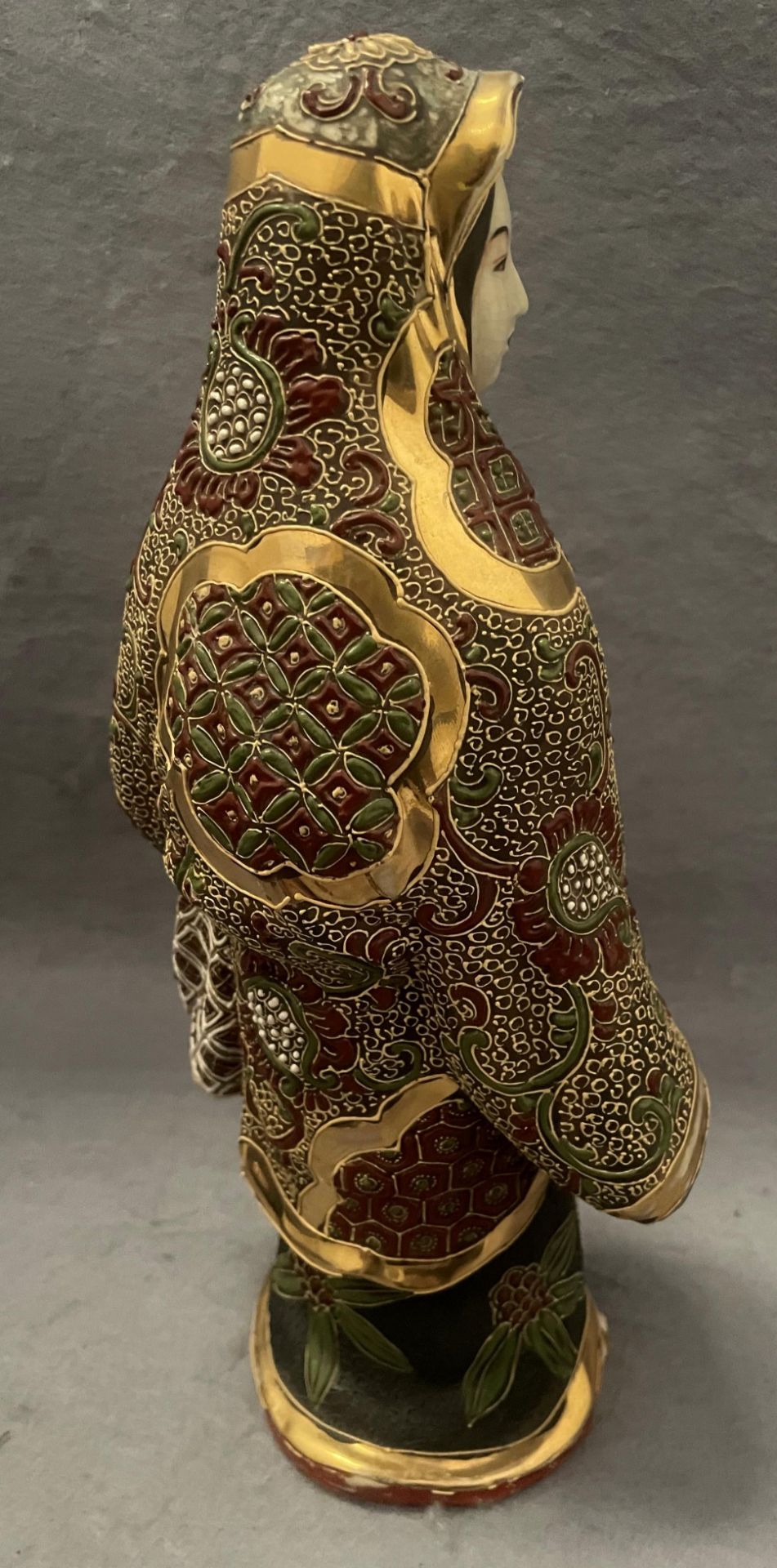 An Oriental Satsuma Kutani porcelain hand painted figurine, - Image 3 of 4