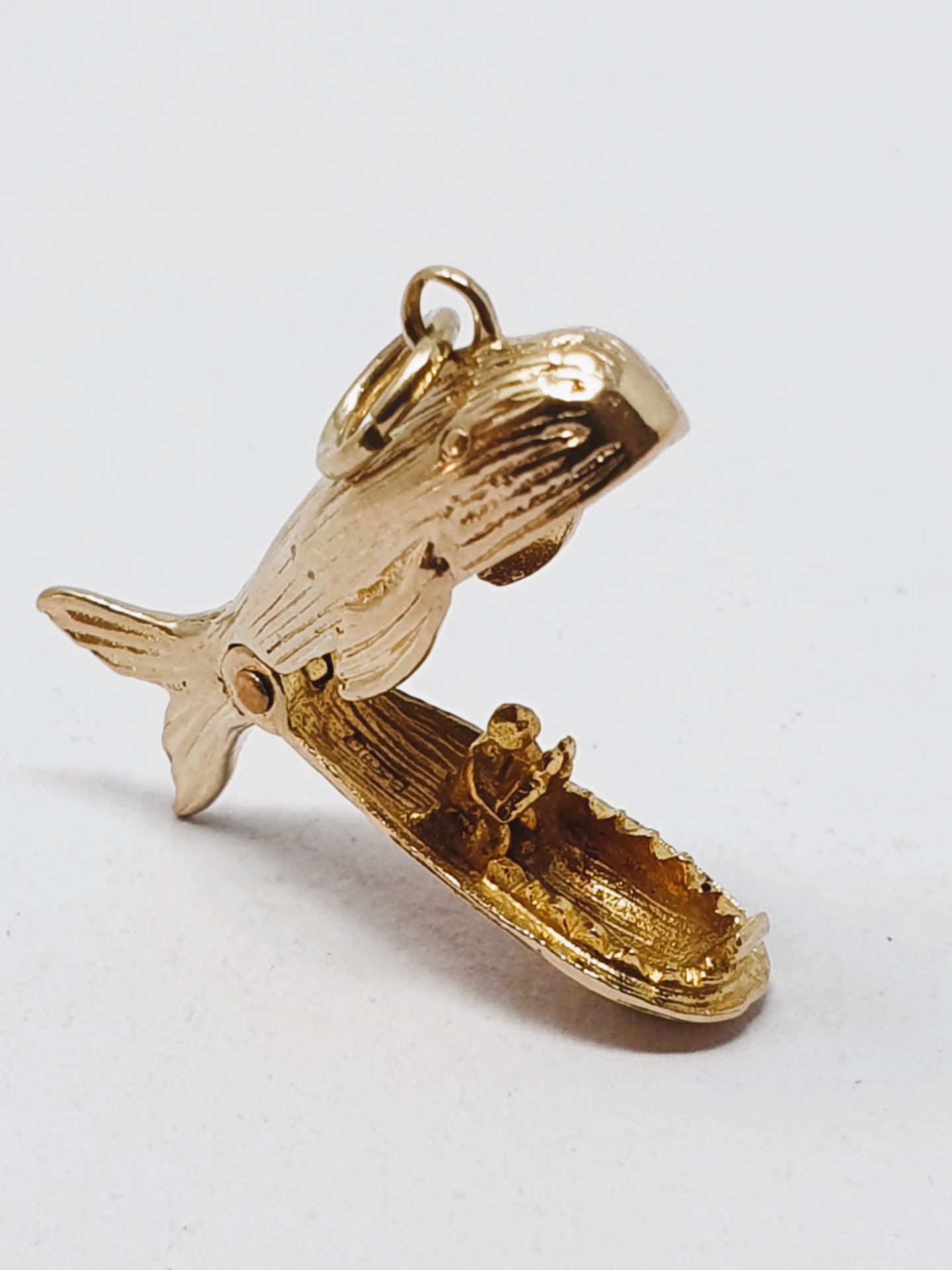 9ct gold vintage Jonah in whale charm, gross weight 2. - Image 2 of 2