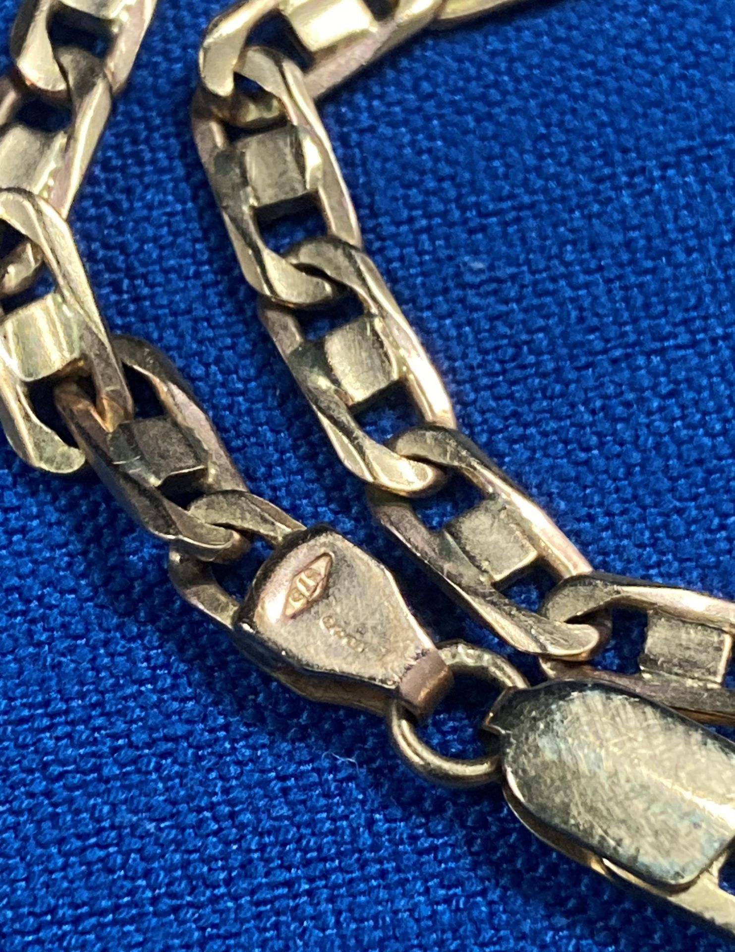 9ct gold (375) anchor link bracelet, 7" long. Weight: 7. - Image 2 of 2