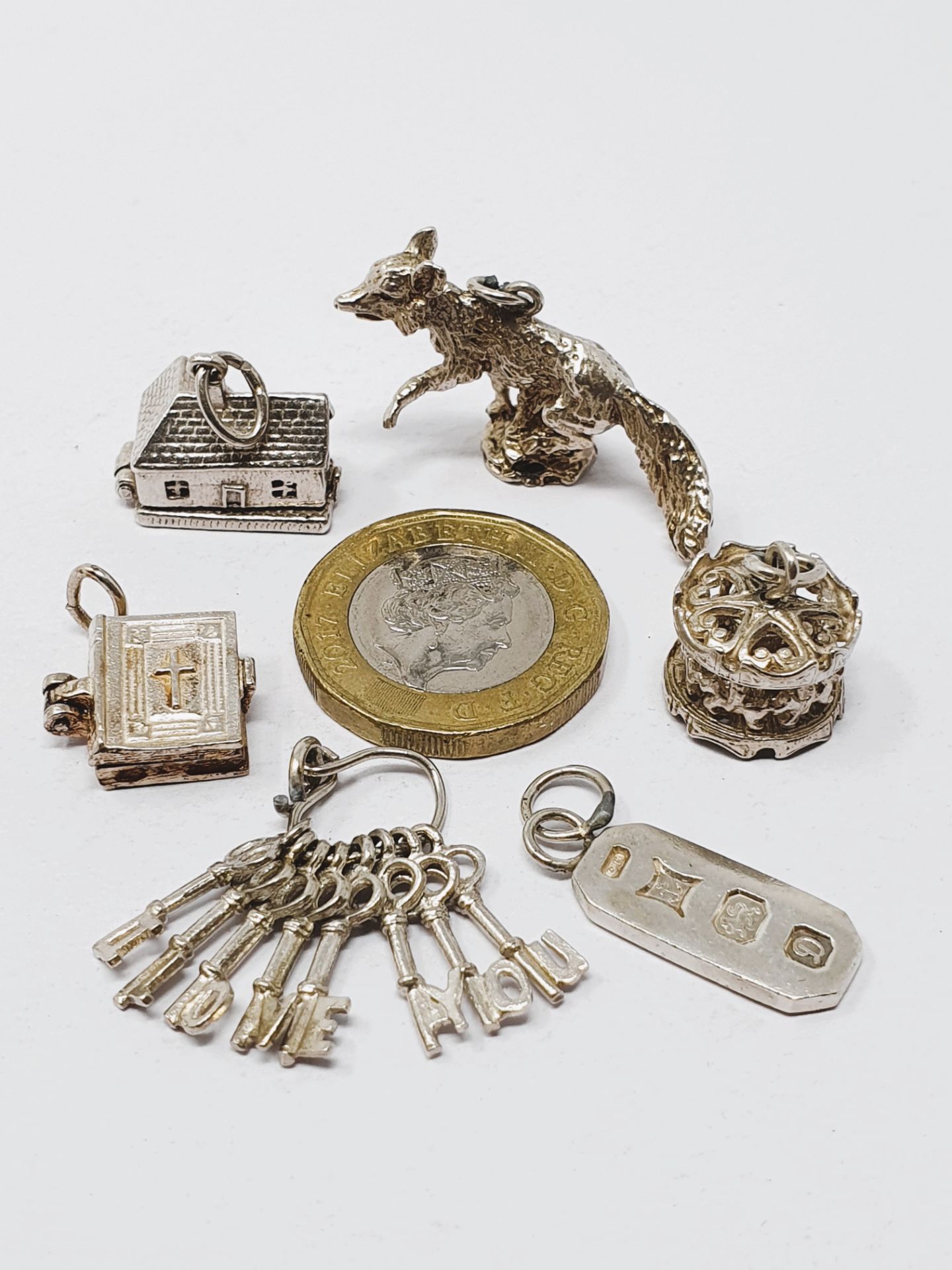 Sterling silver selection of nineteen vintage charms, including tankard, fish, claw, - Image 3 of 3