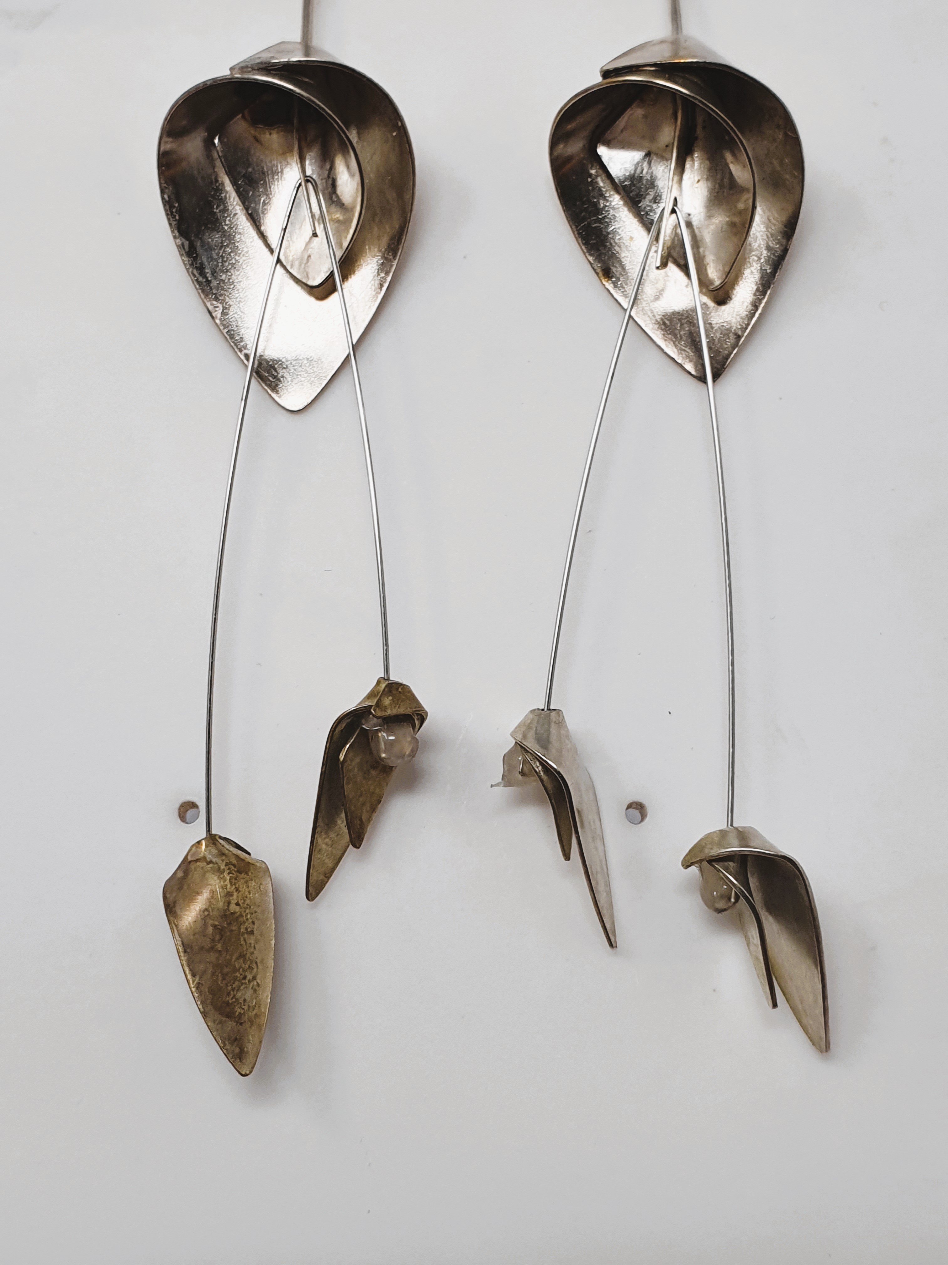 Sian Elizabeth Hughes, handmade sterling silver 'Flourish' design, - Bild 3 aus 5