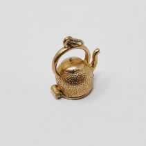 9ct gold vintage kettle of fish charm, gross weight 3.