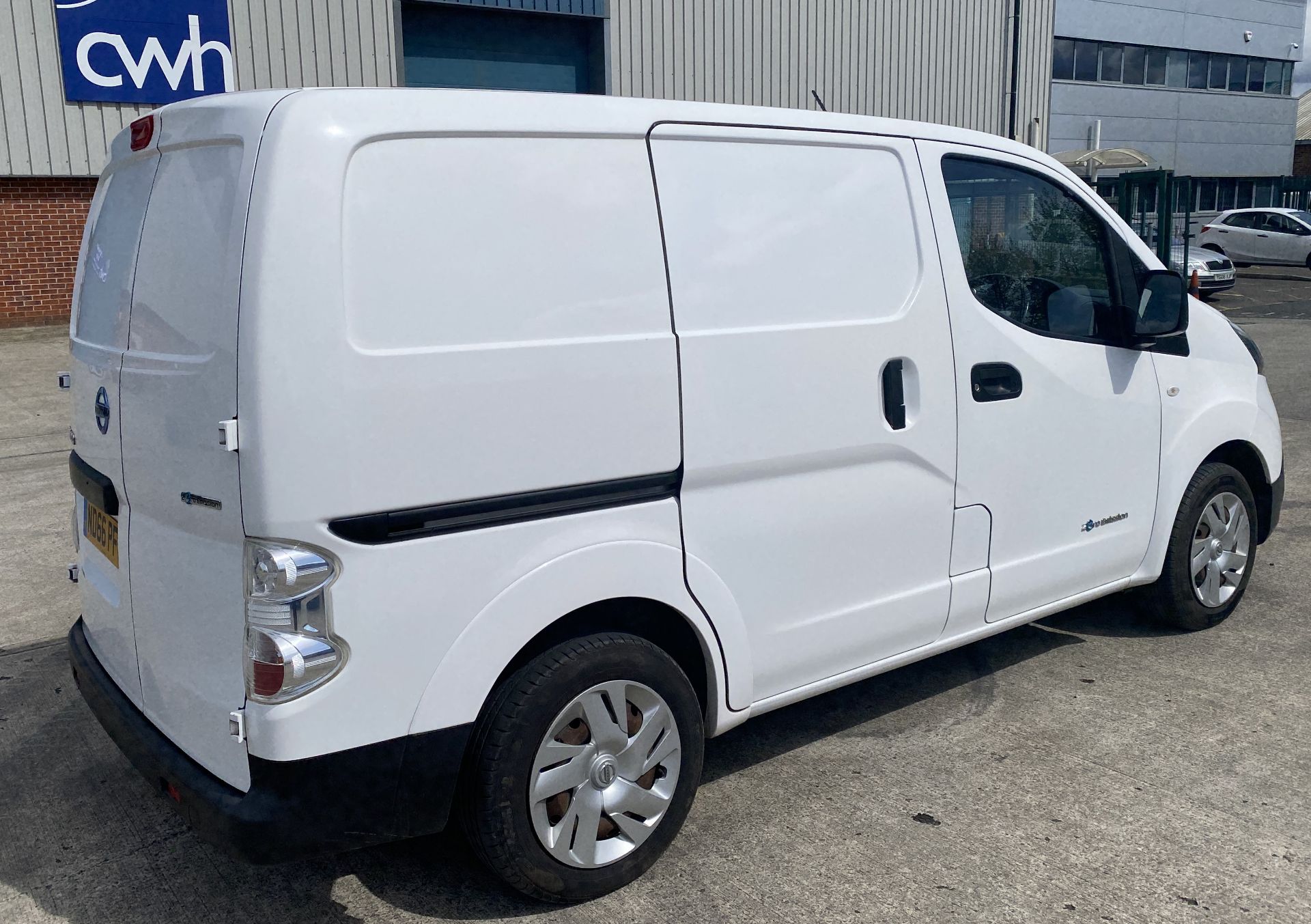 NISSAN E-NV200 ACENTA RAPID PANEL VAN - electric - white. - Image 9 of 25