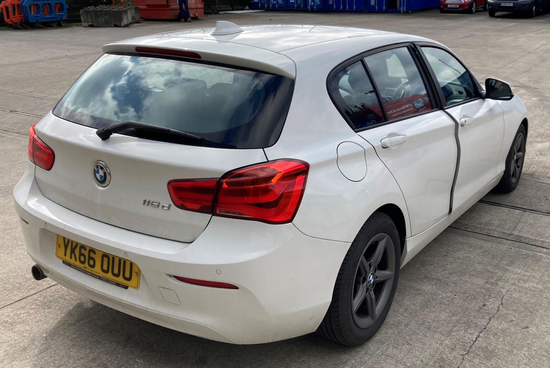 BMW 116d five door hatchback - diesel - white - dark grey cloth interior, with alloy wheels. - Image 5 of 11
