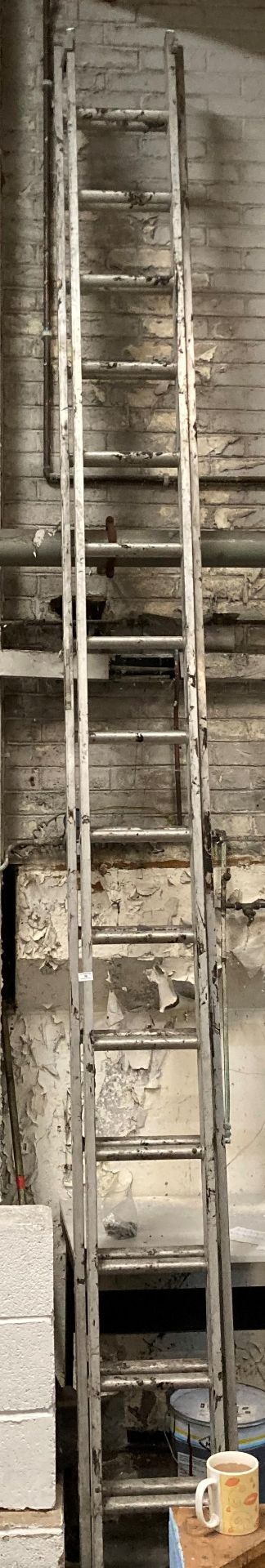 Thirty rung aluminium double extension ladder (collection address: Unit 6A, Church Street,