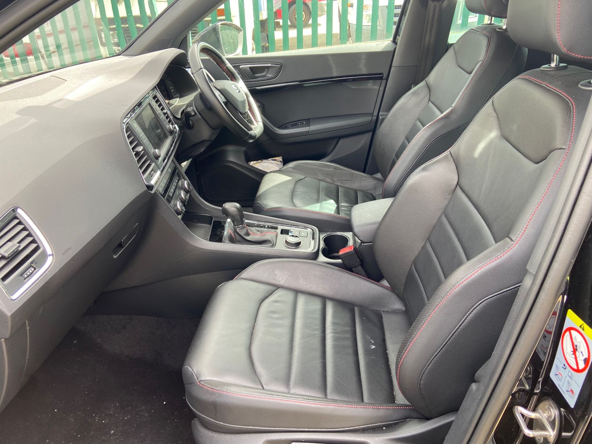 SEAT ATECA (YOM 2019) FR SPORT TSi 4 DRIVE 2.0 five door hatchback - petrol - black. - Image 12 of 13