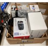 4 x hand held HD camcorders by Canon and Samsung (saleroom location: H13) Further