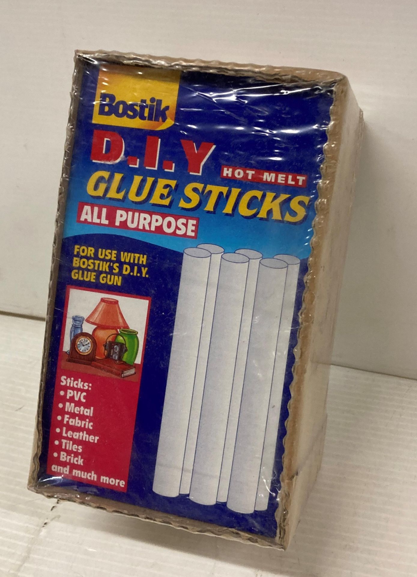 40 x boxes of Bostick DIY Hot Melt all purpose glue sticks (each box contains 6 packs of 6 sticks)