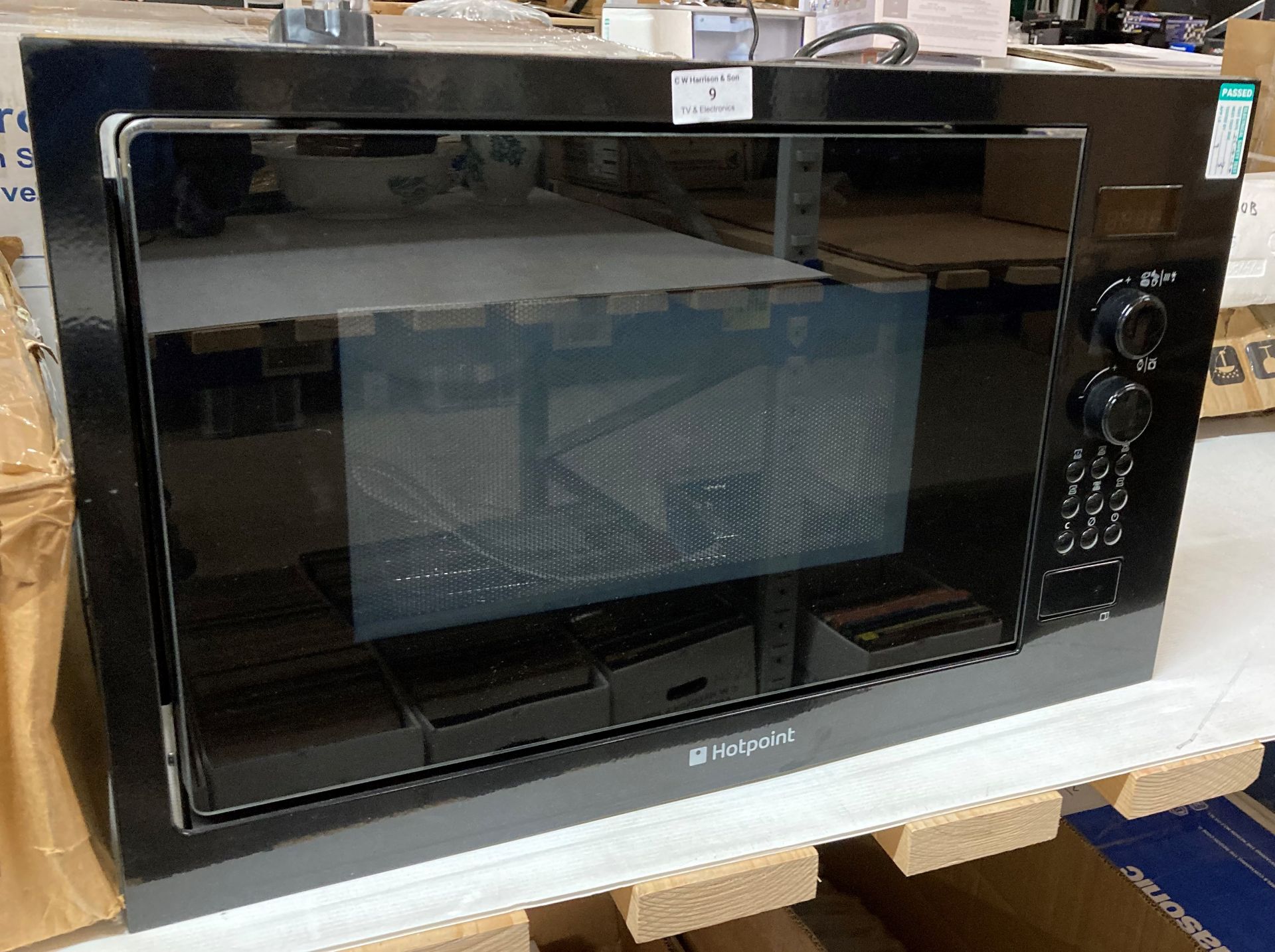 Hotpoint MVH222K built in microwave oven (saleroom location: L12) Further Information