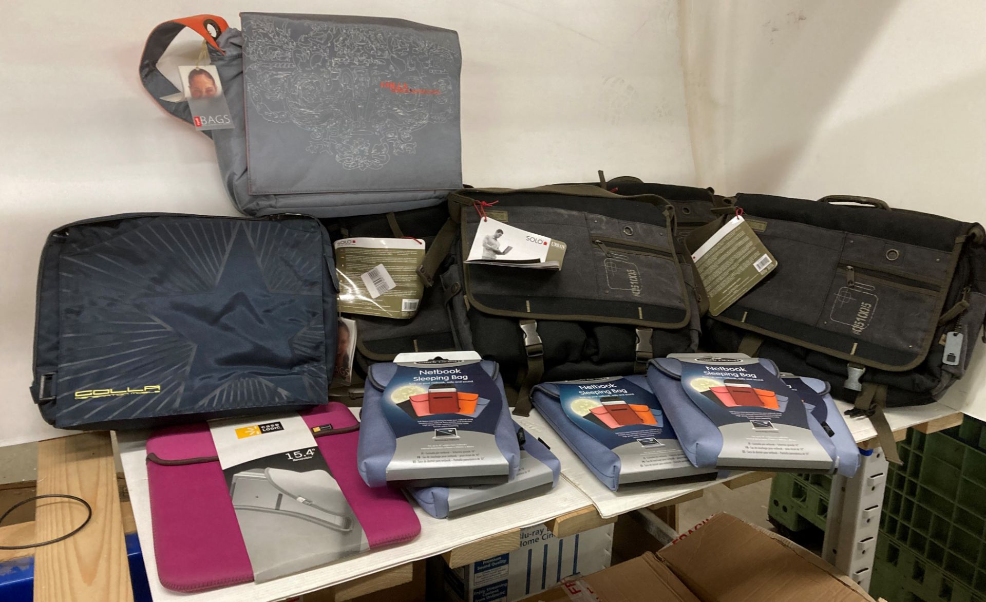 12 x assorted laptop bags and netbook sleeping bags by Colla,