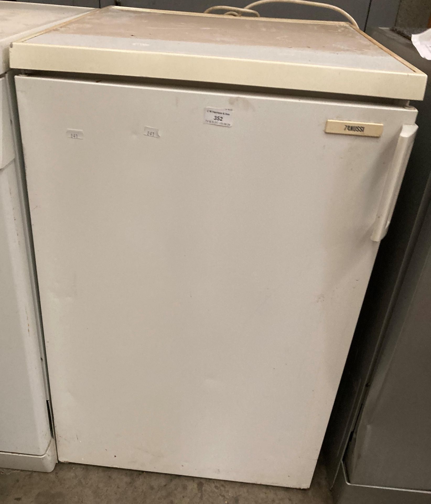 Zanussi under counter fridge (PO) Further Information *** Please note: This lot is