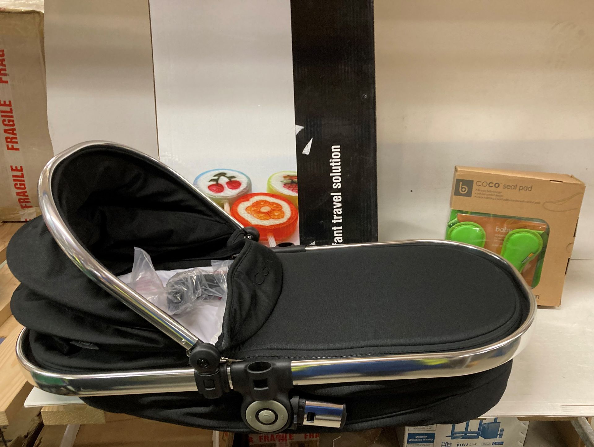 2 x items - iCandy carry cot in black and chrome and a Coco seat pad (F07) Further