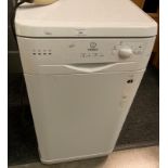 Indesit IDL40 dishwasher (PO)