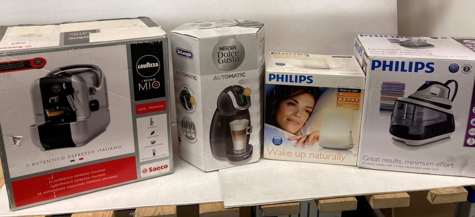 4 x items - Lavazza coffee machine, Philips steam iron with 1.