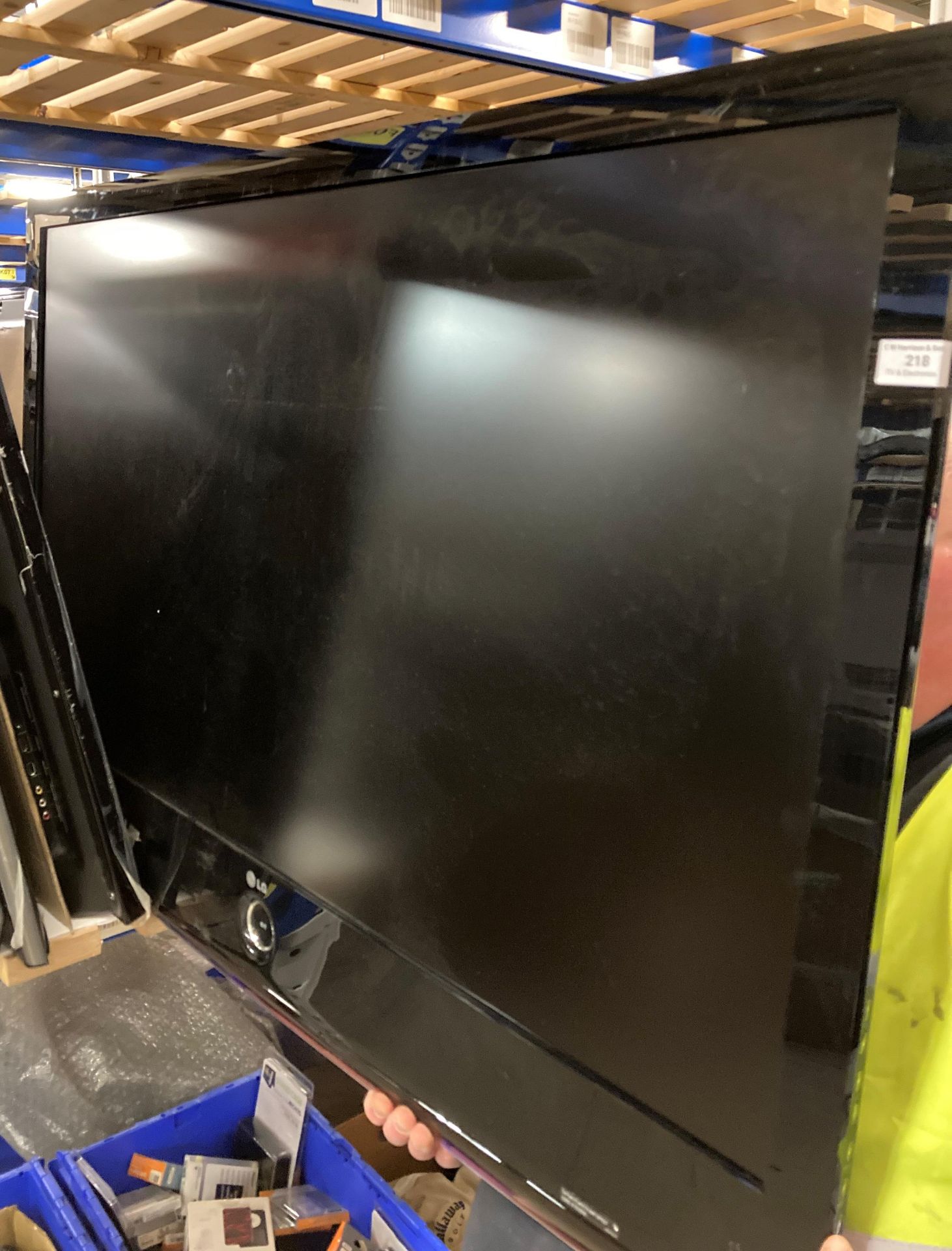 LG 47" TV model 47LH7000 (no power lead or remote - no test) (saleroom location: F08)