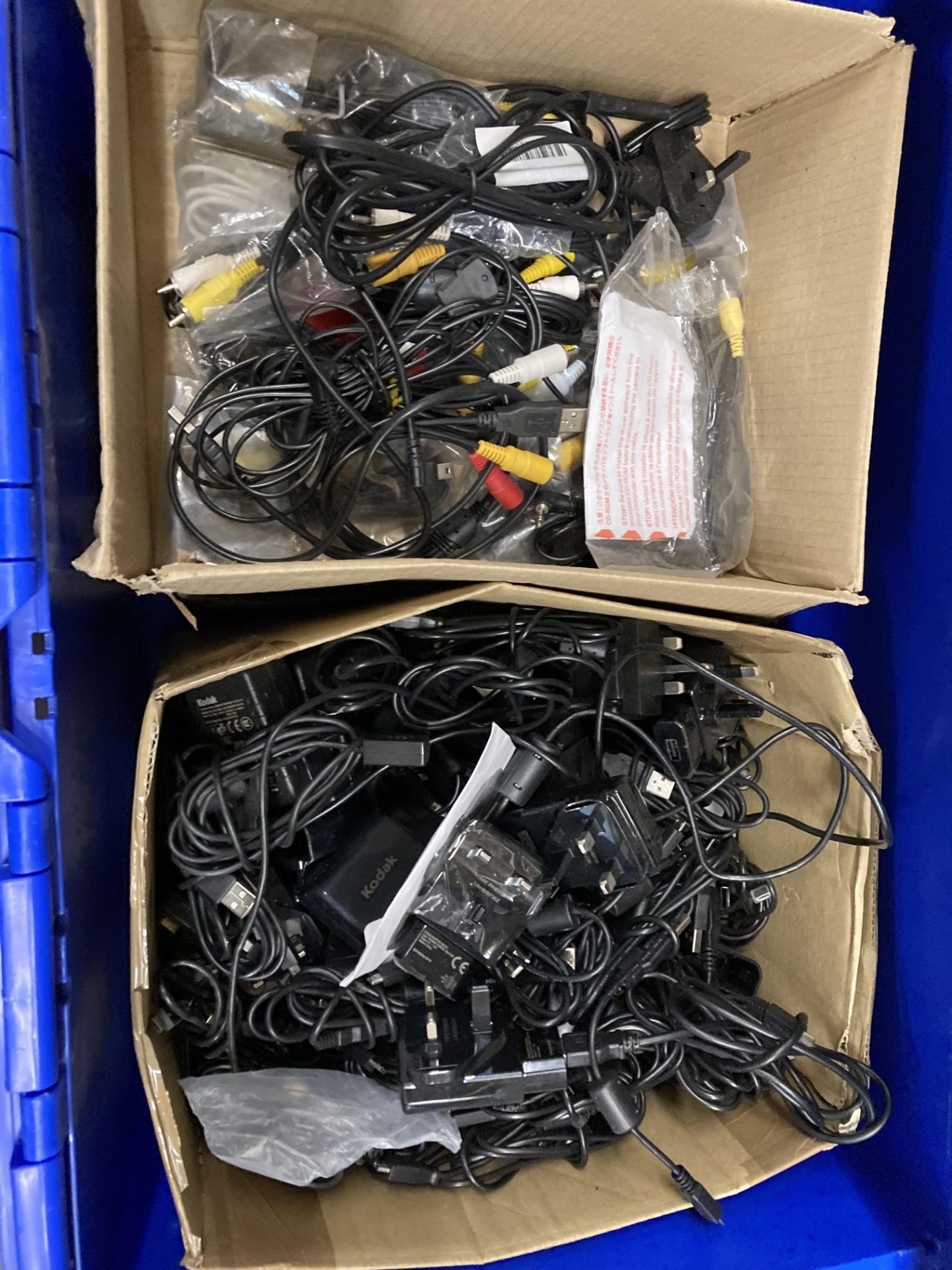 Contents to blue crate - quantity of assorted power leads (saleroom location: F08 FLOOR)