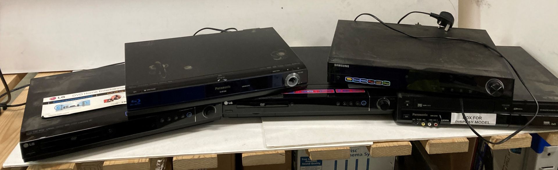 4 x DVD players Panasonic (no main cables), LG,