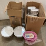 Contents to 2 x boxes - 5 x white plastic cake boxes (for cakes up to 30cm),