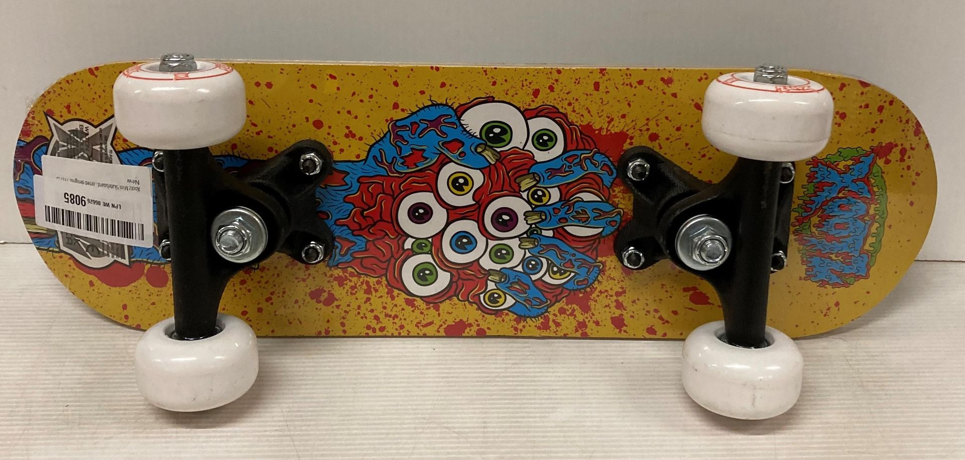 2 x Xootz Mini Skateboards and Don't Loose Your Cool games (saleroom location: M05) - Image 4 of 5