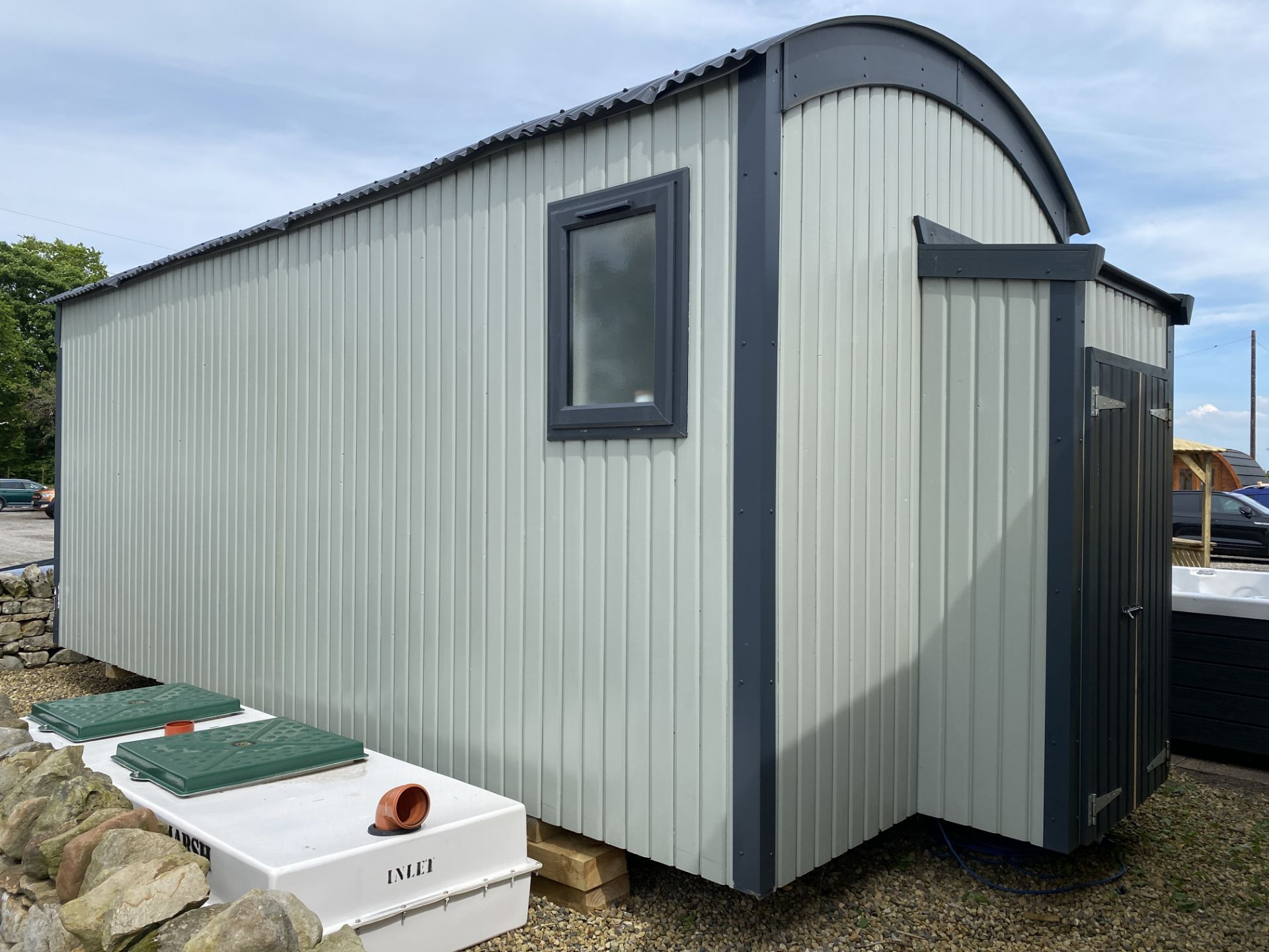 CHEVIOT SHEPHERDS TIMBER HUT (6m x 2. - Image 24 of 31