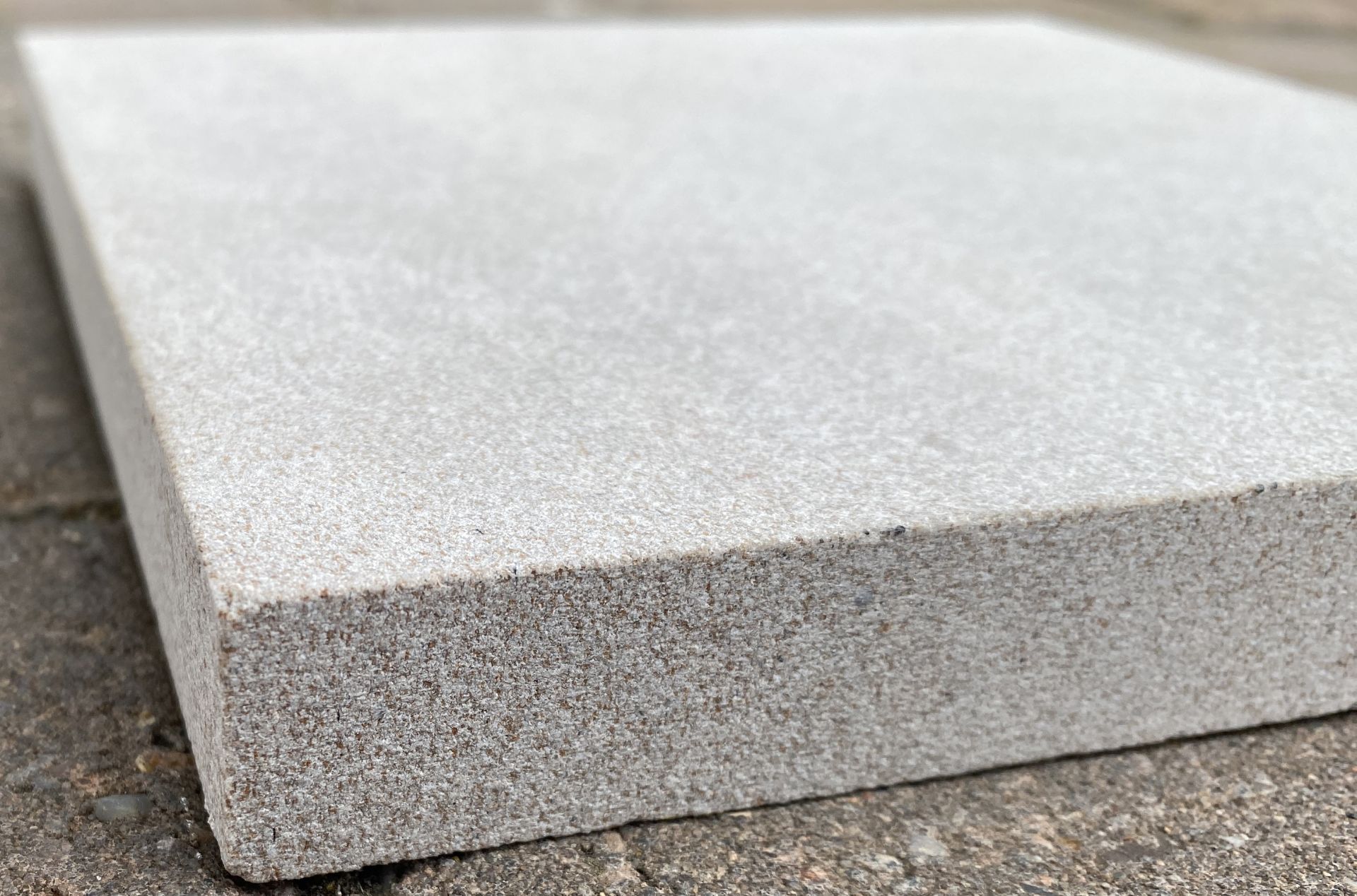 Contents to 3 pallets of BLOCKSTONE MOUSELOW NATURAL SANDSTONE, RUBBED FINISH FACING/PATIO STONE. - Bild 6 aus 8