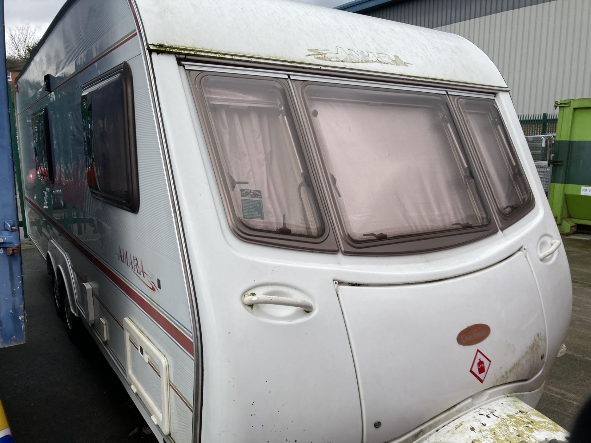 COACHMAN 4 BERTH CARAVAN - Armara 580/4, serial number SG4T000, CM303163 21 MTPLM 1560KG - CREAM. - Image 2 of 14