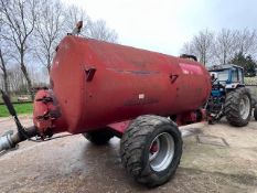 Slurry tanker, 2000 gallons, good solid