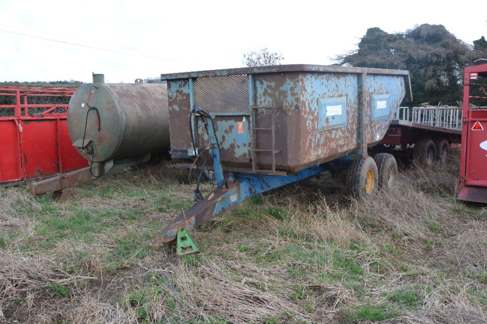 Bunning 10tonne tandem axle hydraulic tipping dump trailer