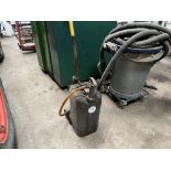 Oil tank / pump