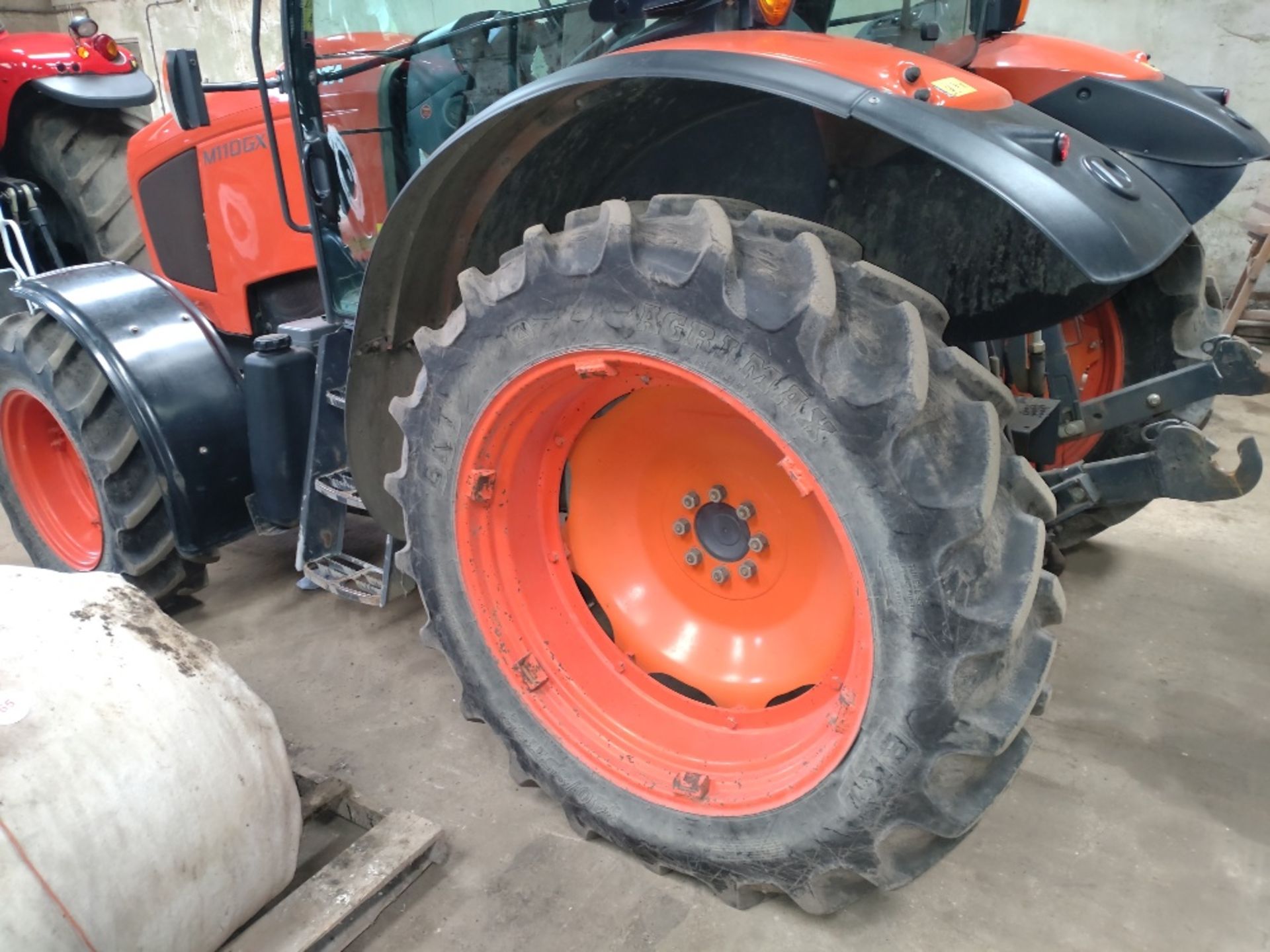 2015 Kubota M110GX 4 wd tractor, reg FJ64 EHO, 1571 hours, 340/85 R 38 rear wheels and tyres, - Image 11 of 15