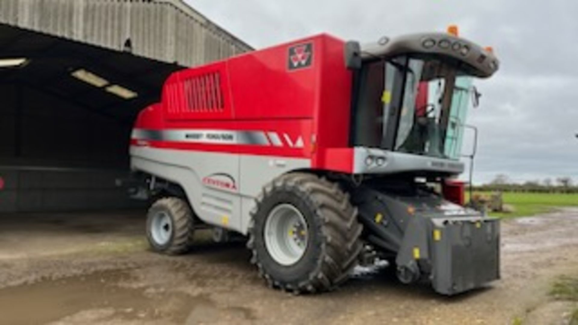 2010 Massey Ferguson Centura 7280 Combine, reg AY10 DUR, 1601 engine hours, 1293 drum hours, - Image 3 of 12