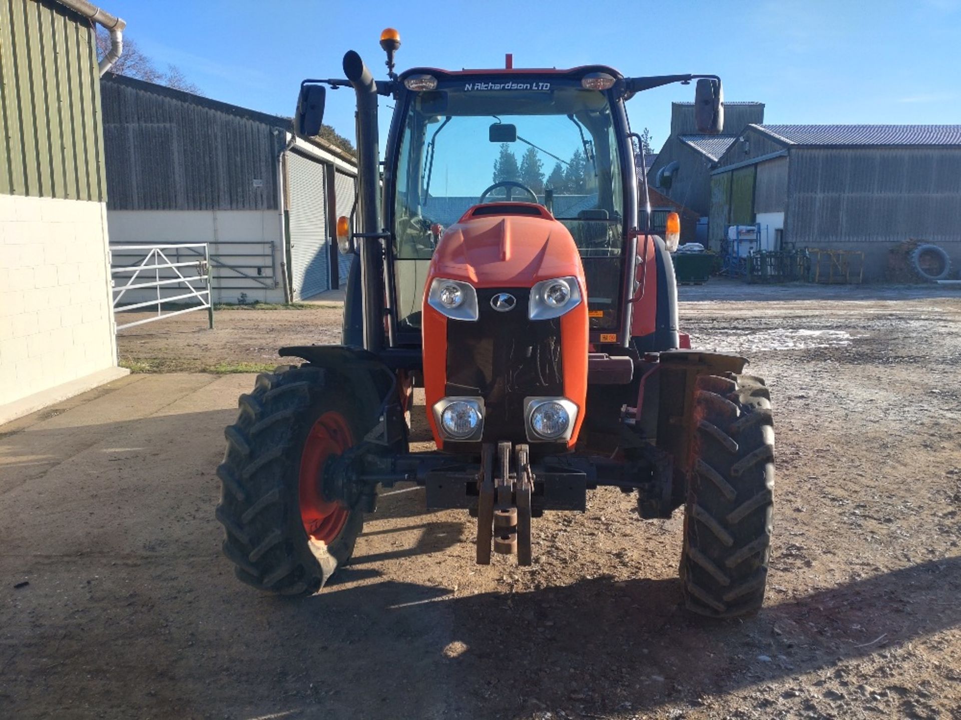 2015 Kubota M110GX 4 wd tractor, reg FJ64 EHO, 1571 hours, 340/85 R 38 rear wheels and tyres, - Image 5 of 15