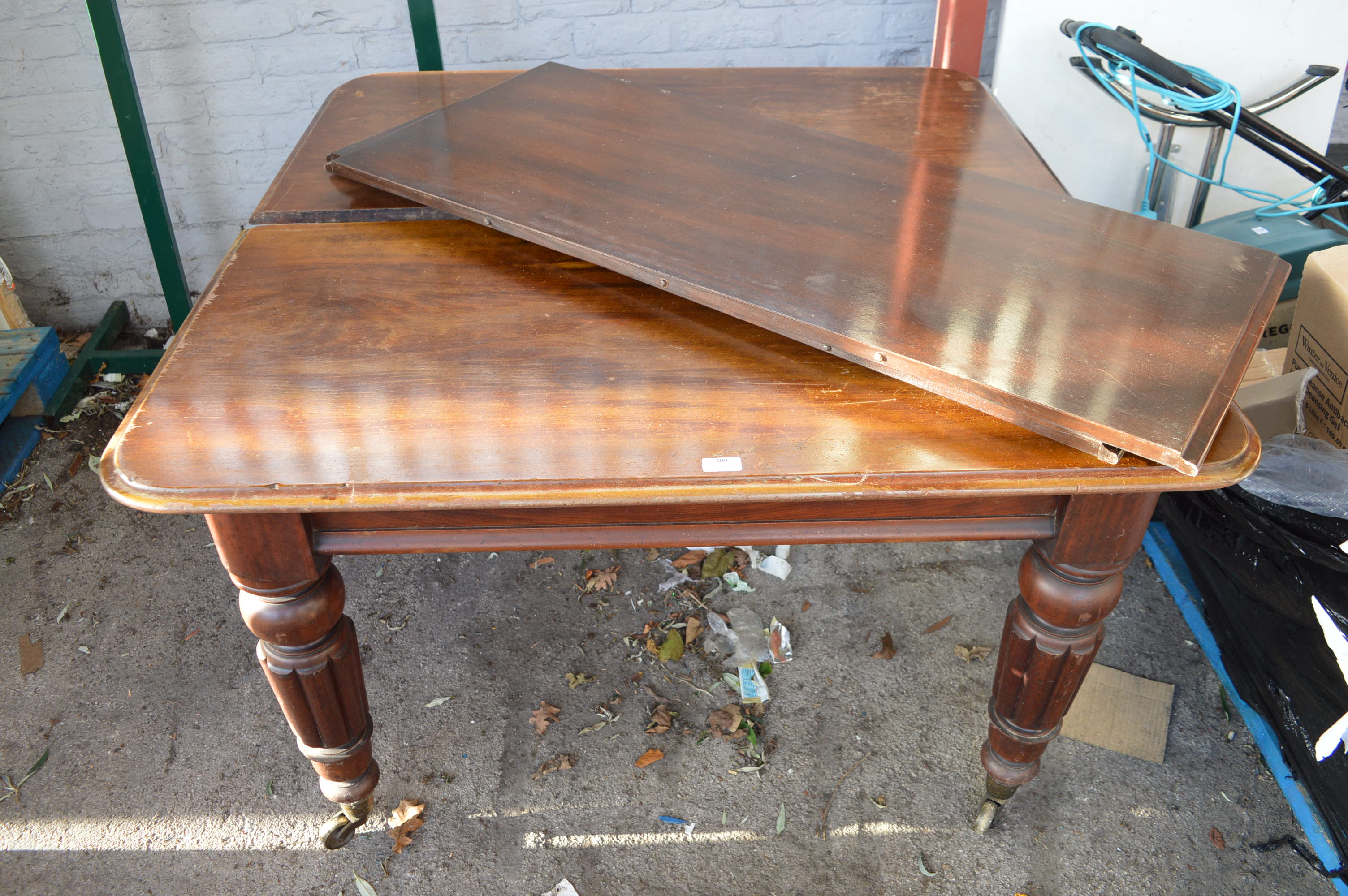 Distressed Victorian Mahogany Extending Dining Table for Restoration