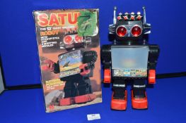 Saturn 13” Walking Battery Powered Robot with Missiles and Packaging
