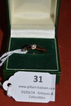 18ct Gold Diamond Ring Size: N ~2.2g