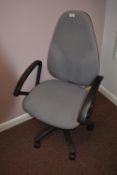 *Highback Gas-Lift Office Chair in Grey