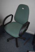 *Gas-Lift Office Chair in Green