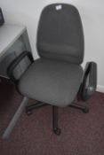 *Gas-Lift Office Chair in Grey